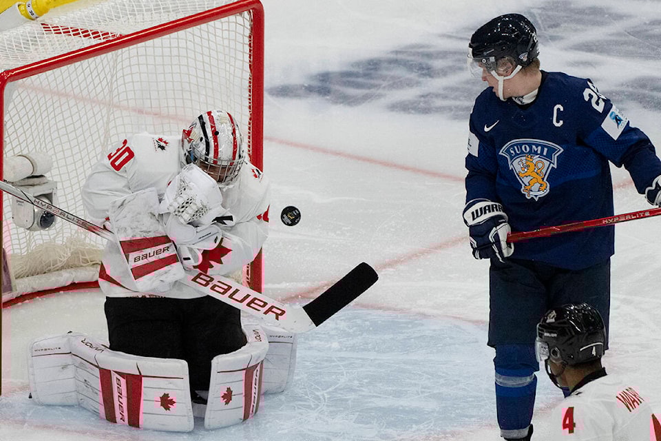 Canada downs Finland 52 to open world junior hockey championships