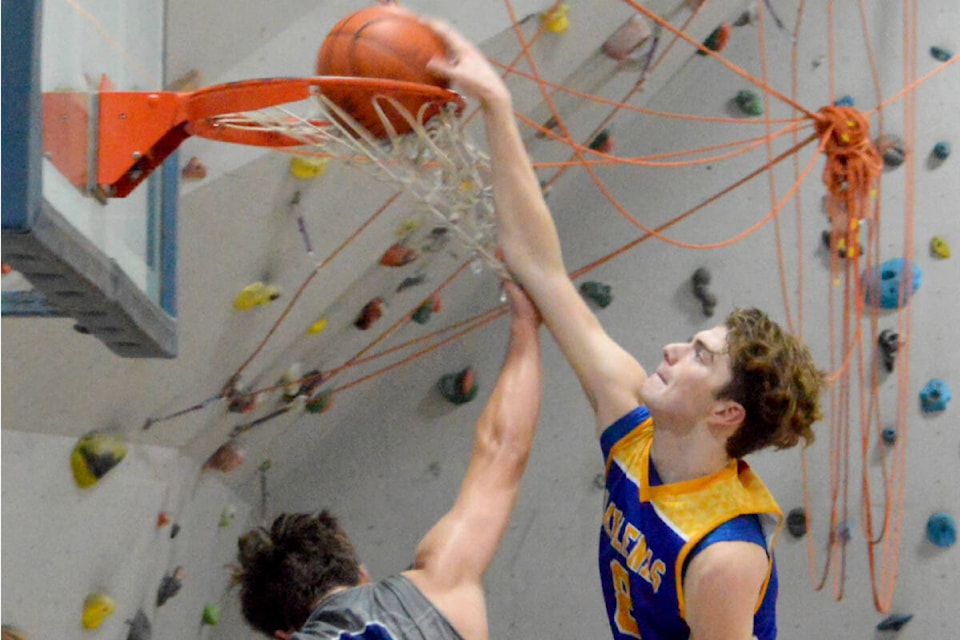 web1_231227-pqn-high-school-hoops-masonfettback_1