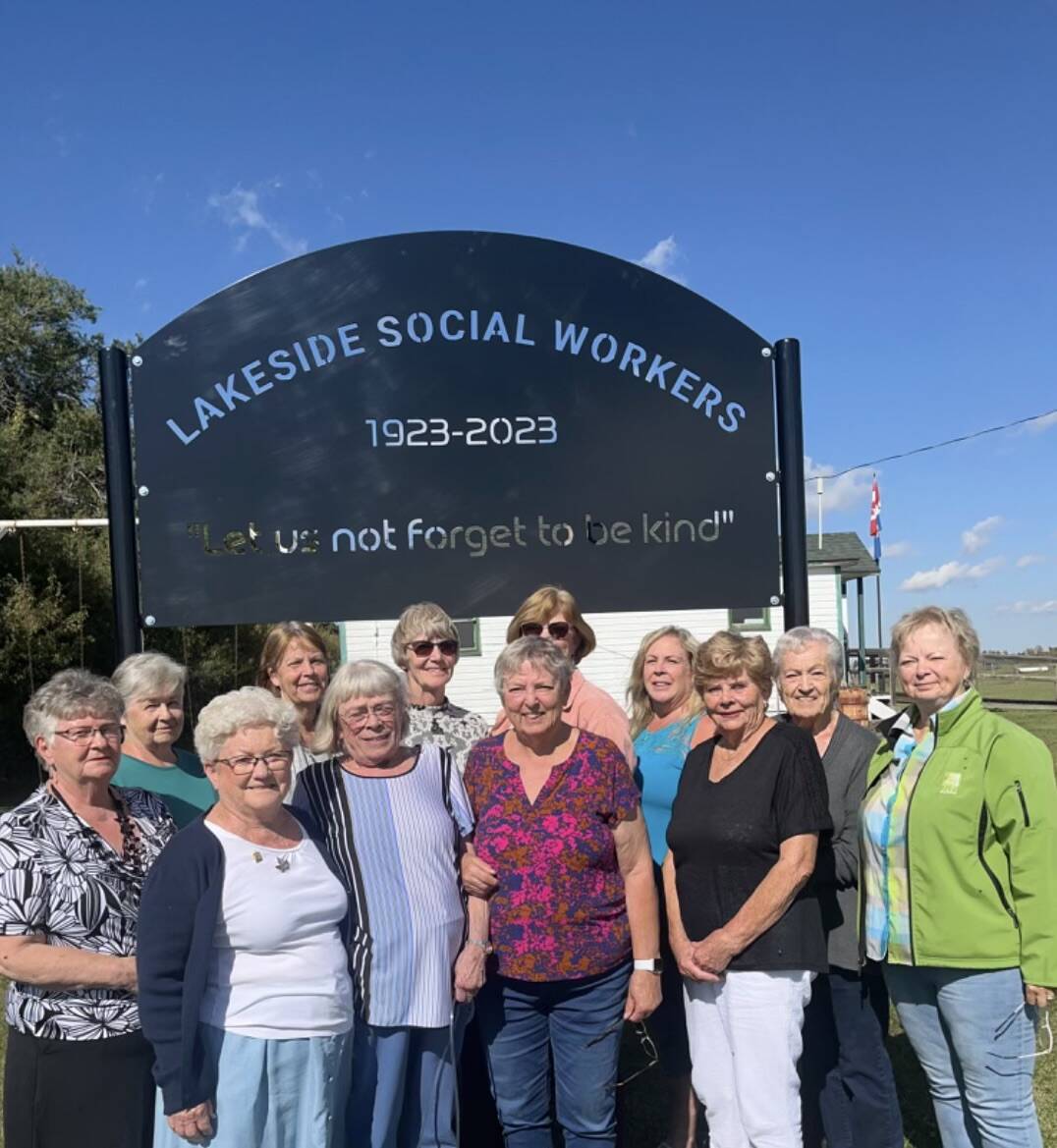 Lakeside Social Workers reflect on a legacy of friendship and service -  Lacombe Express