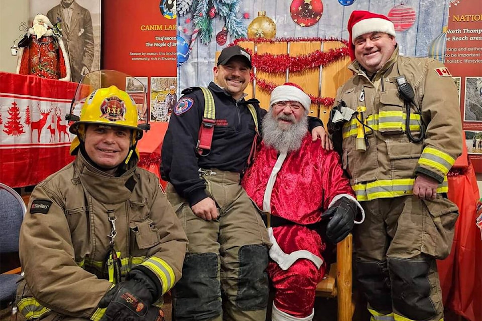 web1_rsz-firemen-clw-fd-and-santa-facebook_1701670737544_7137324381163848221