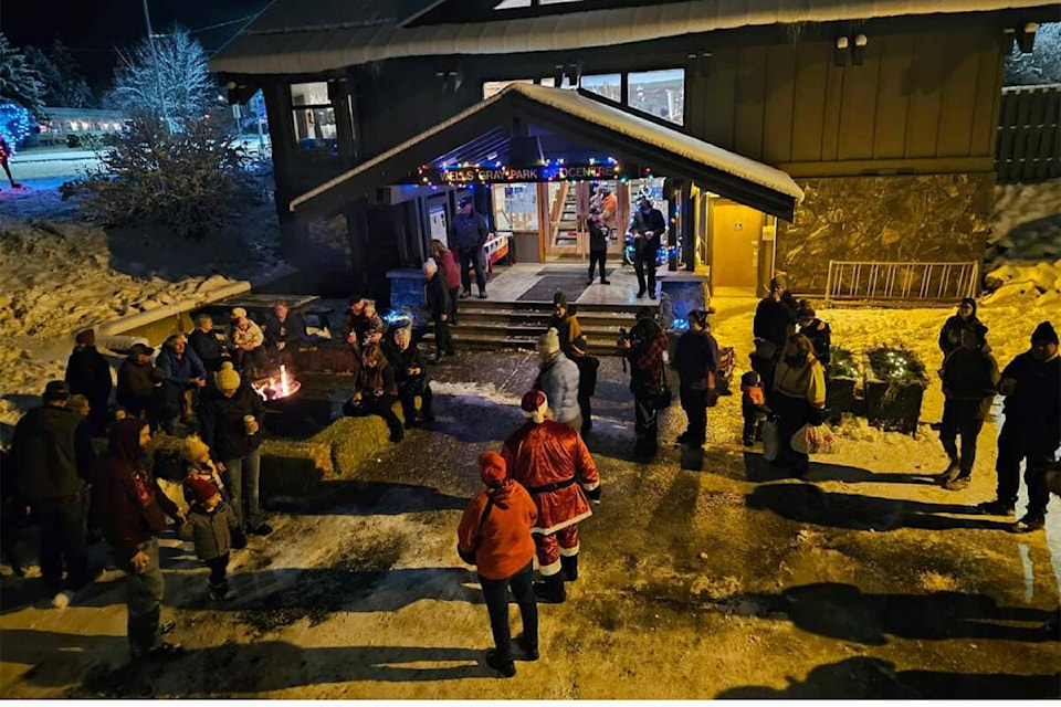 web1_rsz-visitor-centre-rotary-light-upfacebook_1701670833389_7137324783167175061