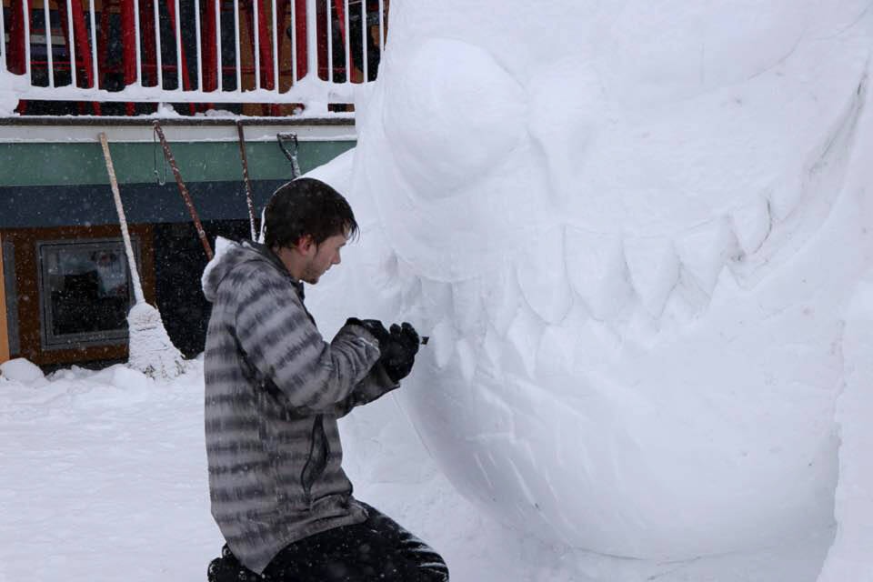 web1_180209-vms-scultpture