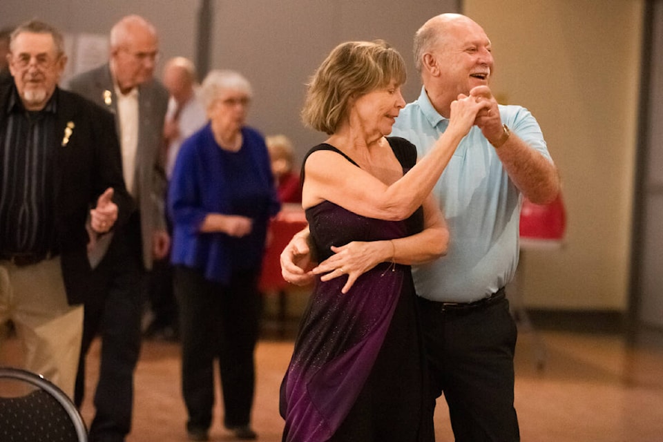 web1_240104-can-seniors-dance-castlegar_5