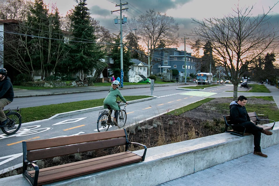 web1_240110-vne-fort-street-bike-lanes-cyclist_1