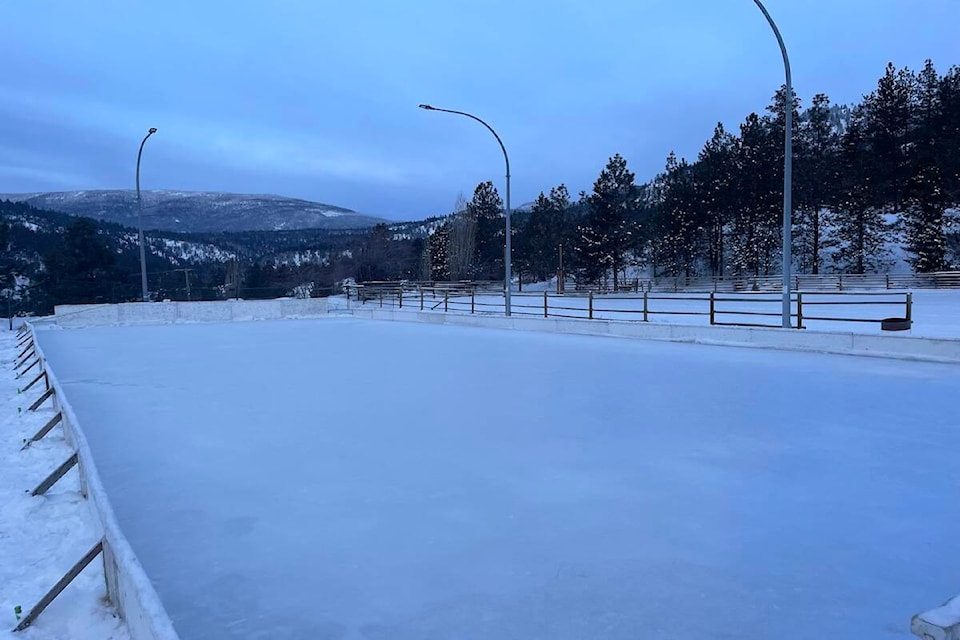 web1_240117-wek-peachland-outdoor-rink-rink_1