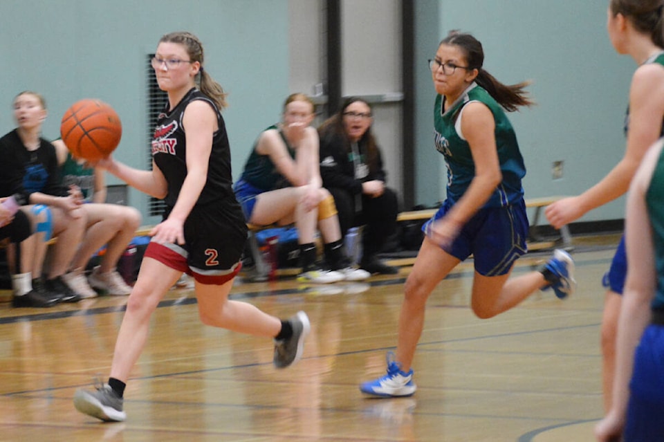 web1_240118-wlt-lcss-basketball-win_4