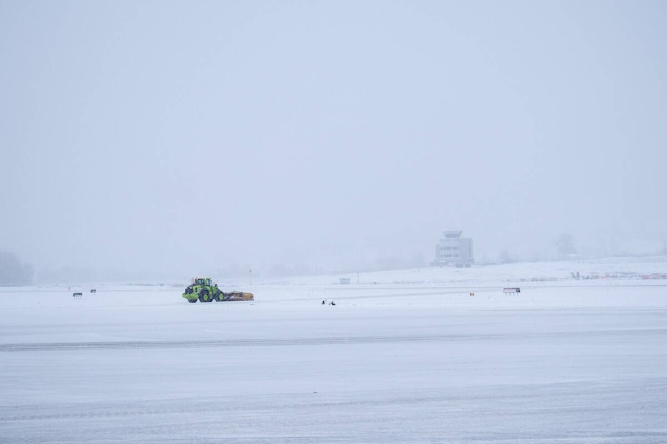 web1_240119-kcn-flights-delayed_1