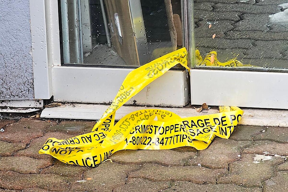 Several days later, remnants of police tape remained at the scene of a reported Tuesday, Jan. 16 raid on a second-floor location in the 20500 block of the one-way in 91ԭ City. (Dan Ferguson/91ԭ Advance Times) 