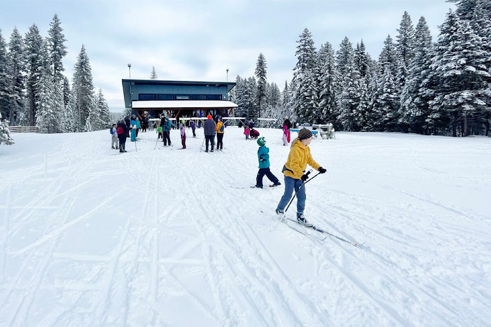 Young skiers head out from the new daylodge at Bull Mountain for the first youth programs of the season, on Sunday, Jan. 21, 2024. (Ruth Lloyd photo - Efteen) 