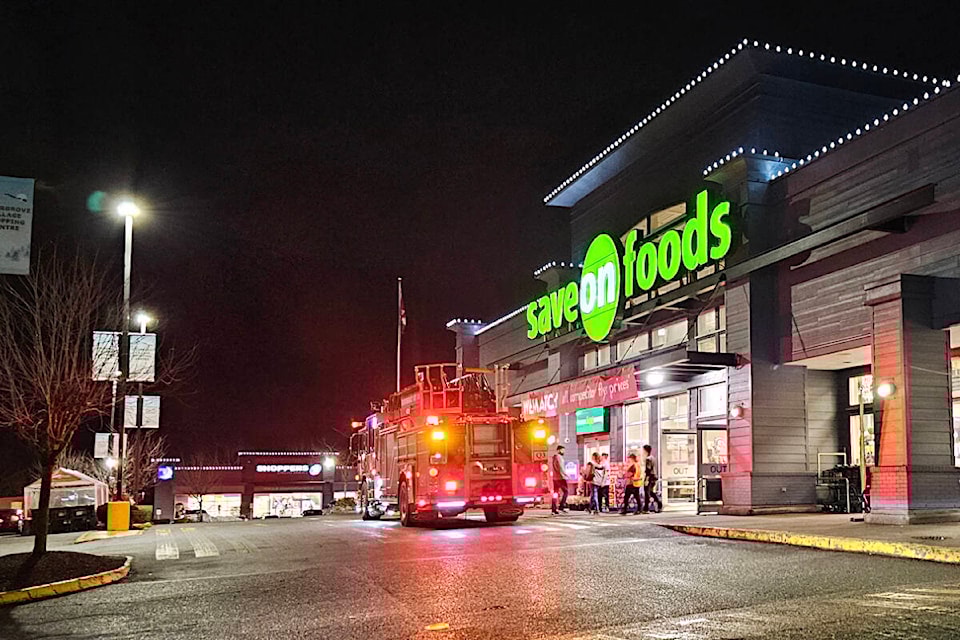  Firefighters were called to the Aldergrove Save On Food store at 264th and Fraser Hwy. on Monday night, Jan. 29., around 8 p.m. Staff evacuated the store after smelling smoke, which turned out to be from a dusty space heater. (Dan Ferguson/) 
