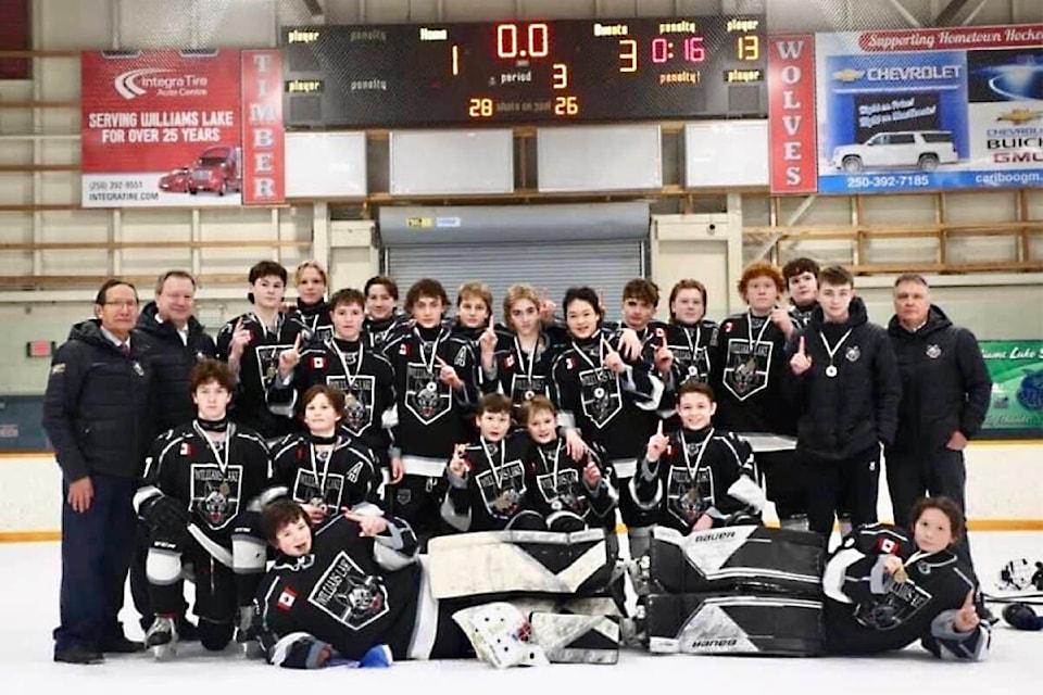 The Williams Lake Timberwolves U15 hockey team captured gold in front of family and friends Sunday Jan. 28 at their home tournament. (Photo submitted) 
