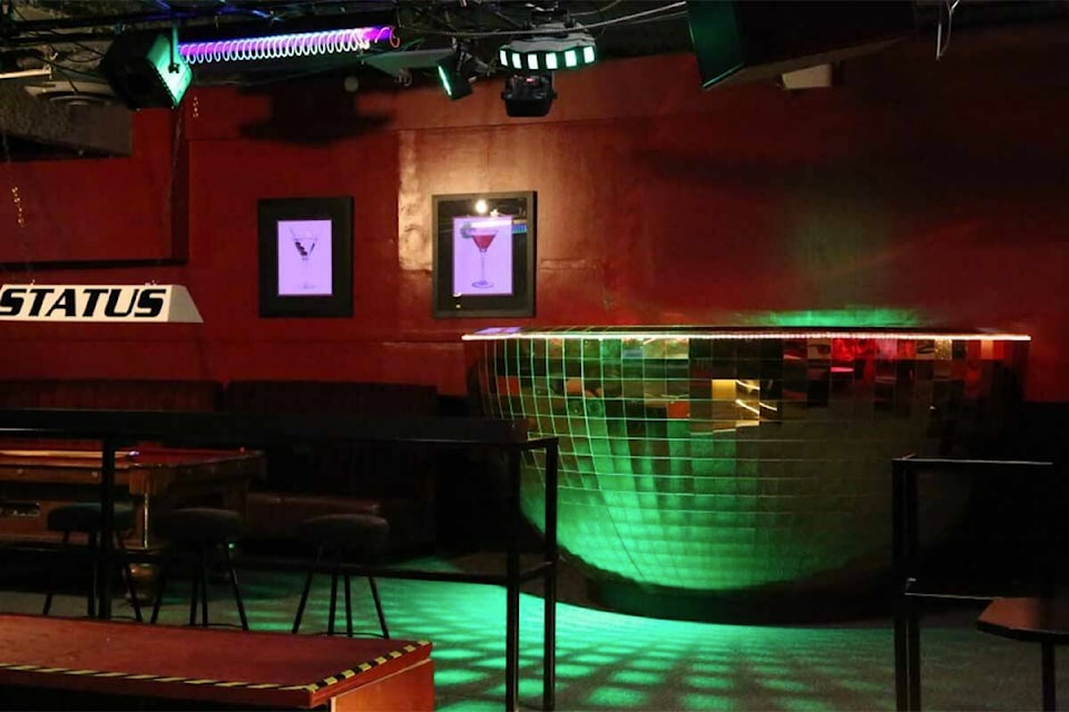 web1_200212-vms-nightclub-drag-show-status_1