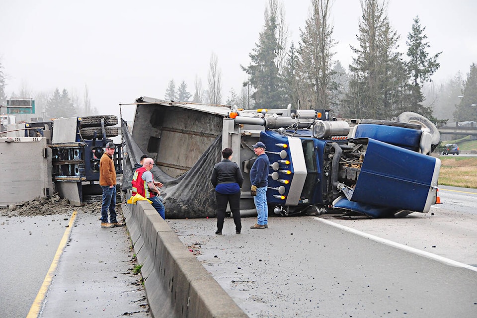 web1_200303-lat-highwaycrash1