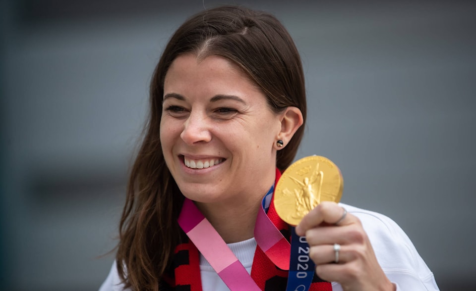 web1_221006-cpw-whitecaps-women-name-labbe-gm-medal_1