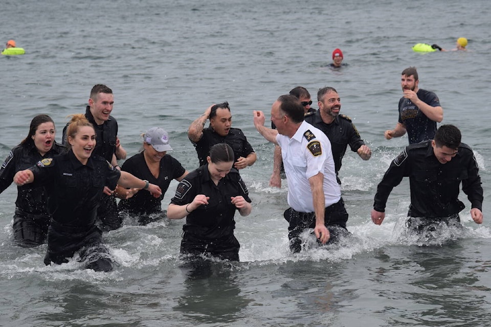 web1_230219-sne-polar-plunge-saanich_1