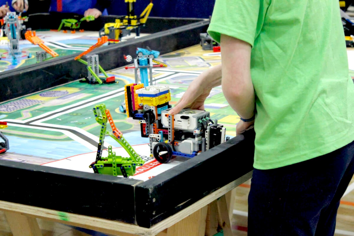 LEGO robot building championship comes to Maple Ridge school Maple Ridge Pitt Meadows News