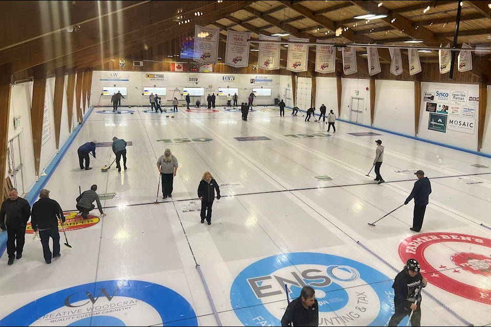 The second annual men’s and women’s Parallel Curling Bonspiel was held at the Duncan Curling Club, Jan. 18-21. (Courtesy of the Duncan Curling Club)  The second annual men’s and women’s Parallel Curling Bonspiel was held at the Duncan Curling Club, Jan. 18-21. (Courtesy of the Duncan Curling Club) 