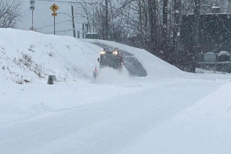 web1_240125-sum-snow-clearing-summerland_1