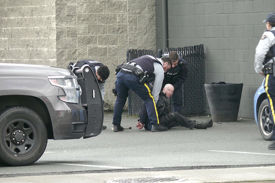A man arrested for vandalizing vehicles in 91ԭ City with a machete in 2023 was a repeat offender who was still on the street despite multiple convictions. The Greater 91ԭ Chamber of Commerce is calling for measures to end what is described as a ‘catch-and-release’ approach that allows habitual offenders back on the street. (91ԭ Advance Times files) 