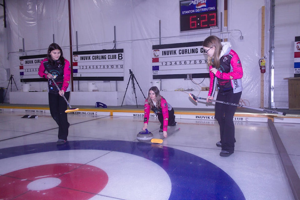 web1_240201-inu-nwtcurlingchampionship-_2