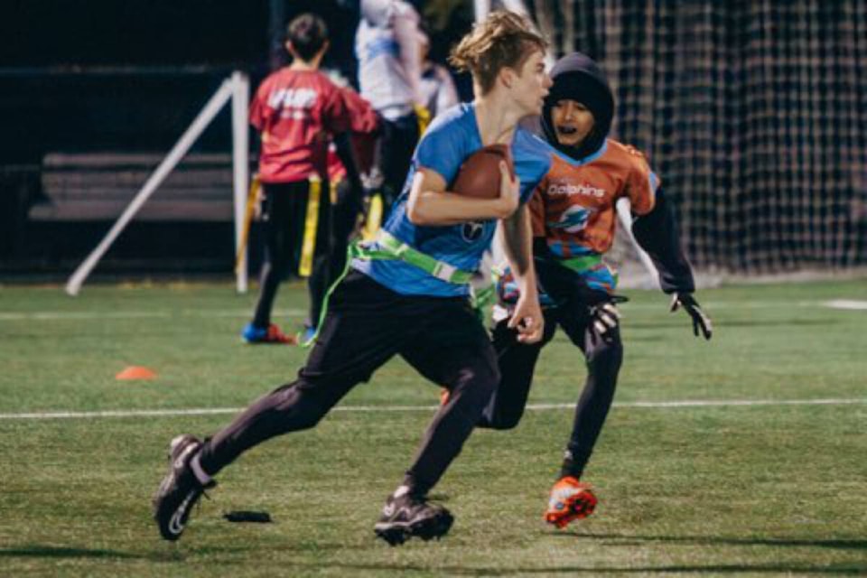 web1_240202-gng-flagfootball_1