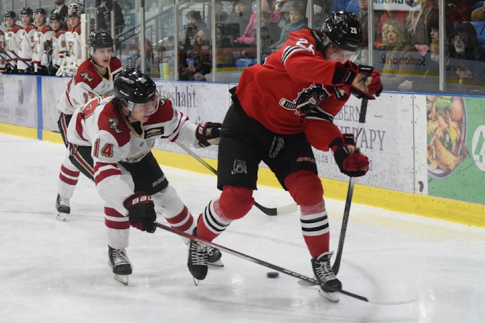 web1_240207-avn-bulldogs-alberni_3