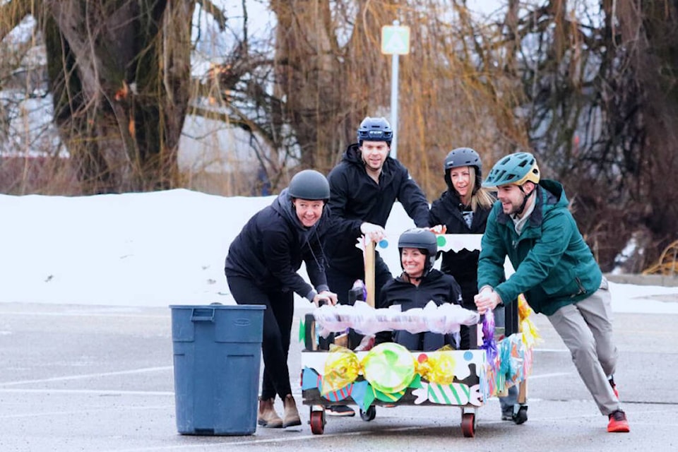 Team Nixon Wenger takes their pass through the course. (Bowen Assman- Morning Star) 