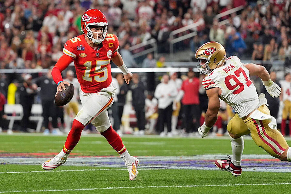 Mahomes rallies Chiefs to 2nd straight Super Bowl with 25-22 OT win ...