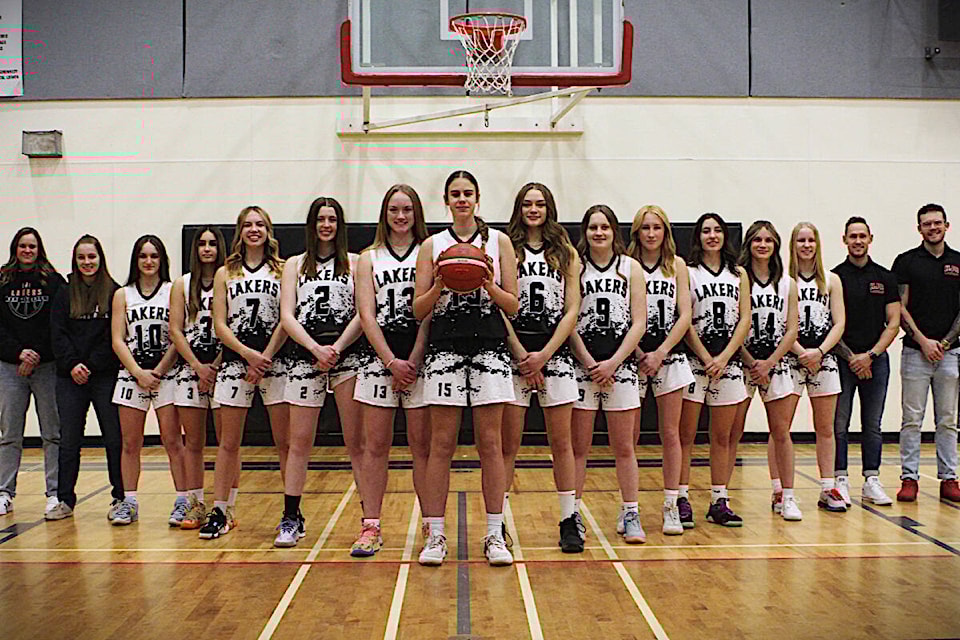web1_240215_sln_girls-basketball-hj-cody-girls-basketball_1
