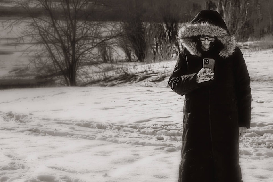 Roadside photo in black and white taken on Jan. 26 in Pritchard, B.C. with a 85 mm lens. (Photo by John Enman) 