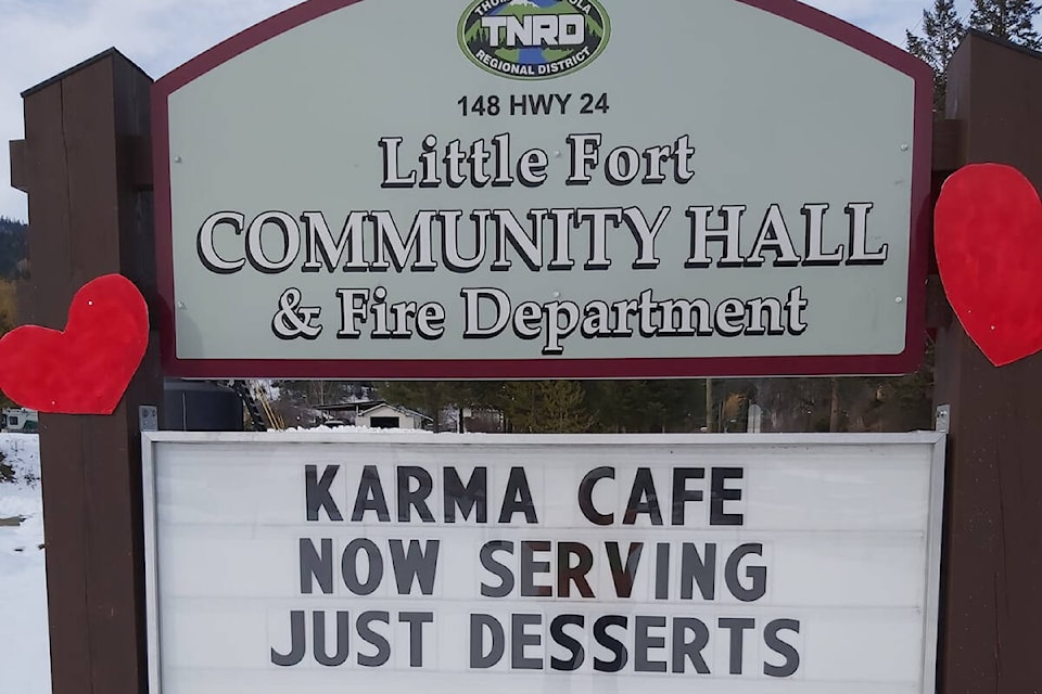web1_rsz-little-fort-sign-2-5030_n