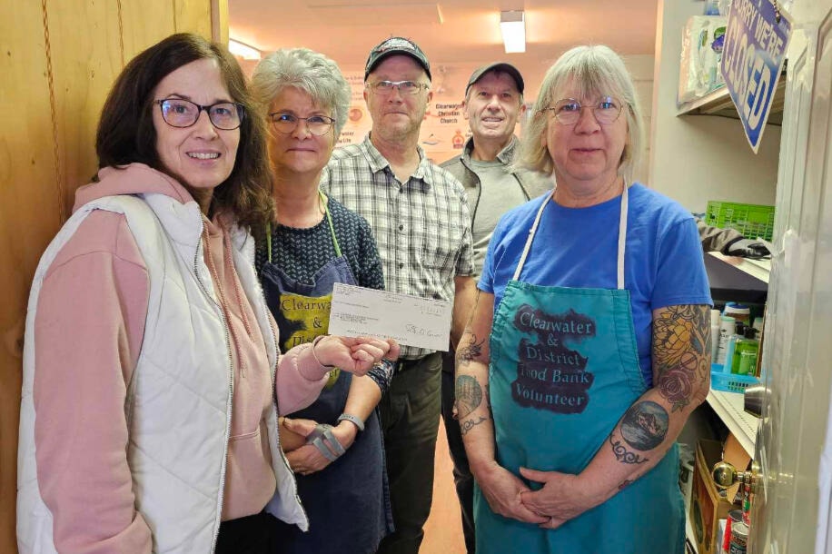 web1_rsz-times-donation-to-food-bank-397f1bc7-834f-46c8-a227-e160385b5fad