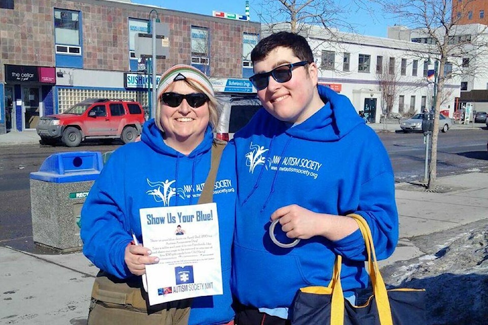 web1_220401-yel-autismawarenessday-conlanmckee_1