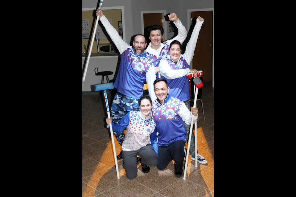 Hurry Hard happiness happens at the curling rink. Cast members, front, from left, are: Emma Rendell and Raugi Yu. Back, from left: Sean Baker, Dylan Floyde and Naomi Costain. (Photo by Don Bodger) 