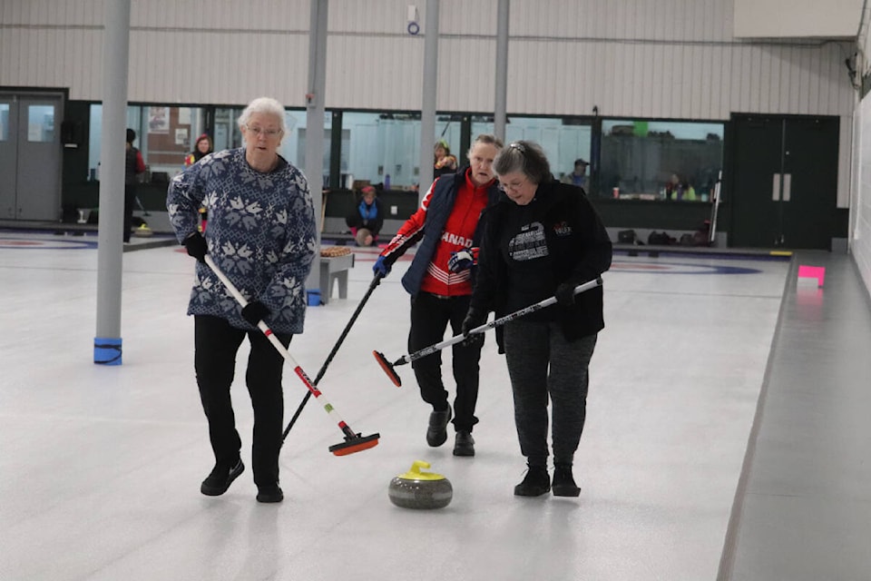 web1_rsz-1-barriere-curling-team--2-