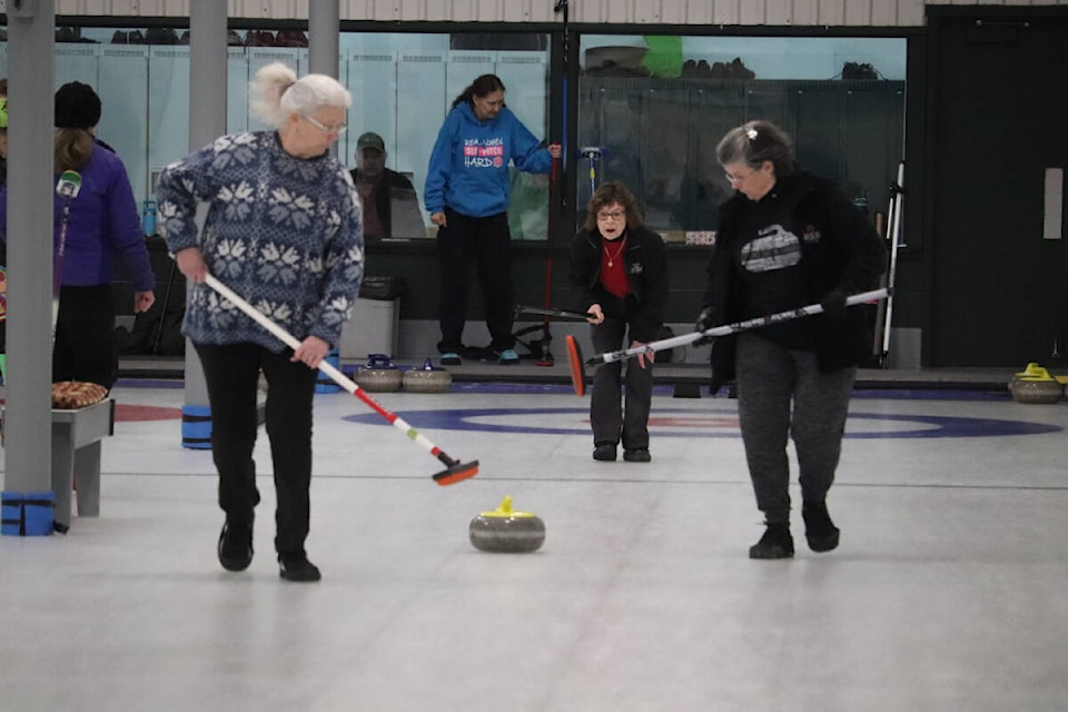 web1_rsz-2-barriere-curling-team-2