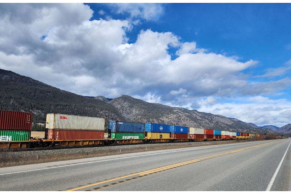 web1_rsz-container-train-mar-1-20240301_112941