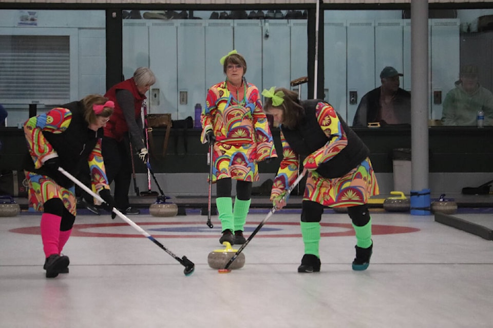 web1_rsz-ntc-3-clearwater-curling-team-lane-b