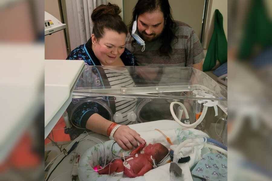 It’s been a hard road for first time parents Julie Foster and Connor Mounce whose micro-preemie baby Dougie was born at just 25 weeks old. A GoFundMe account has been set up to allow the couple to focus on their new baby and his journey to health. (Connor Mounce-Facebook) 