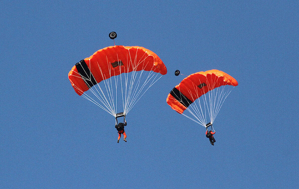 web1_220406-cvr-c-19wingparachute-1_1