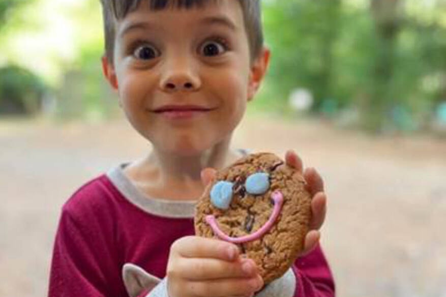 web1_220915-cci-business-notes-smile-cookies_1