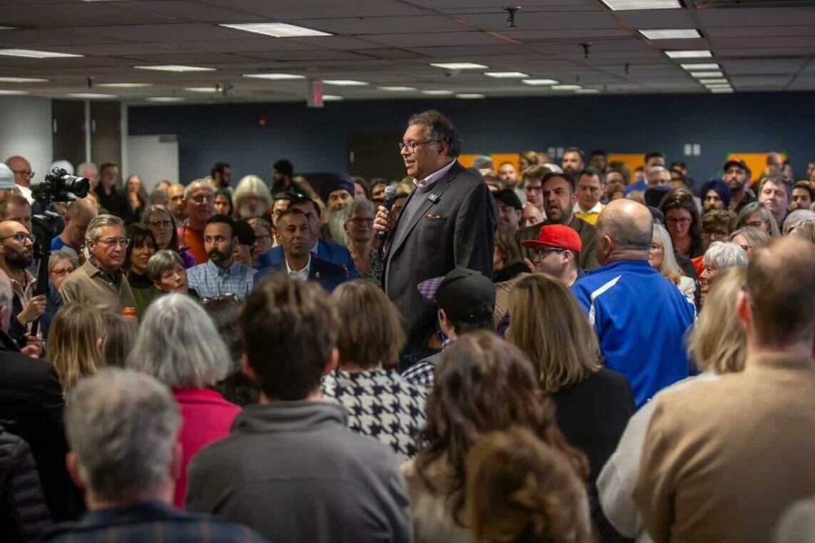 ExCalgary mayor Nenshi expected to be focus of first Alberta NDP