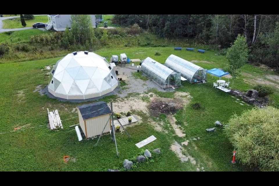 The Tsq̓éscen̓ First Nation project is similar to this greenhouse project in Bilijk First Nation, New Brunswick. Sustainable Food Security team members helped establish the Bilijk project in previous positions. (Photo courtesy of Bilijk First Nation) 