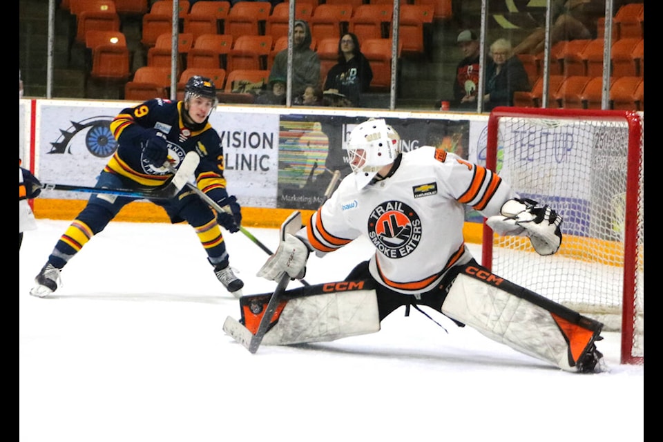 Trail Smoke Eaters goalie Ryan Parker made several key saves in a 3-2 Smoke Eaters victory over the Vernon Vipers. Photos: Jim Bailey 