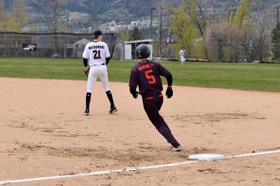 web1_240412-pwn-tigers-tigerspenticton_1