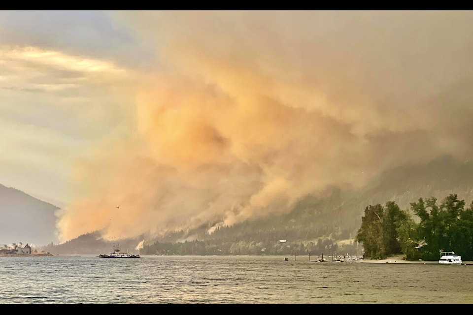 The fire came close to homes and cabins on the east side of Adams Lake on Aug. 2, 2023. (Connie Berkley photo) 
