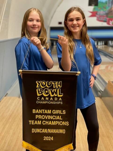 Bantam Girls Team - Sophie Smith & Khloe Kristian (coached by Shelly Stoushnow). Photo submitted. 