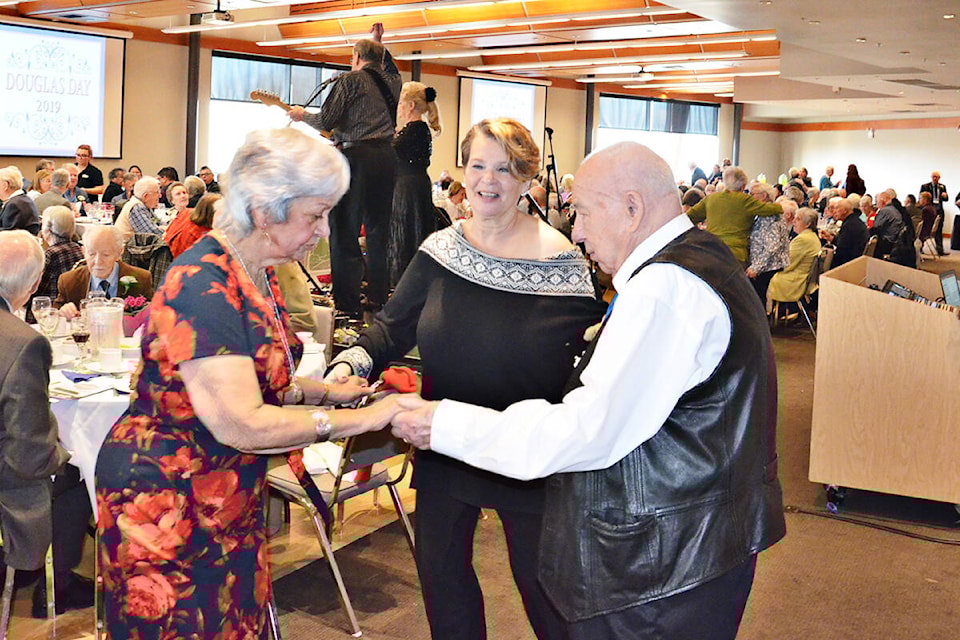 web1_191119-lat-pioneerbanquet_6