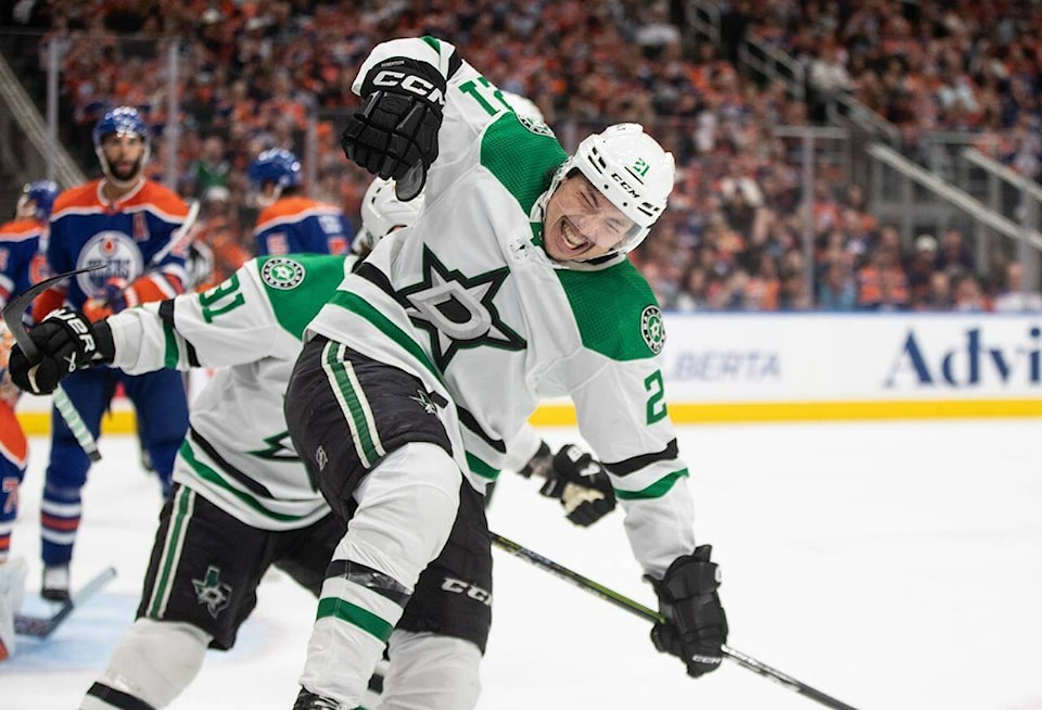 Stars dump Oilers 5-3 to take 2-1 lead in Western Conference final