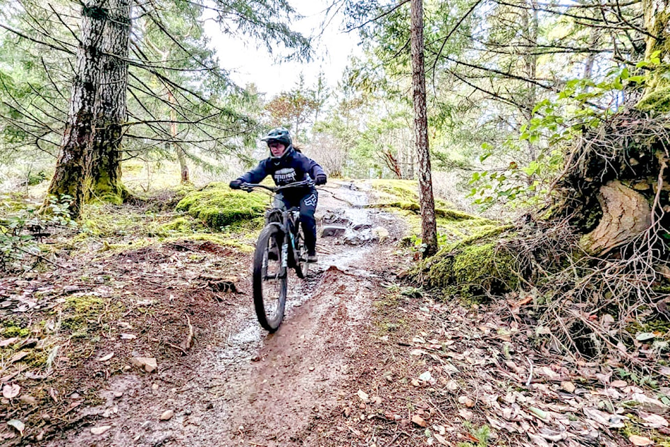 web1_230420-snm-mountain-bike-race-photo_1